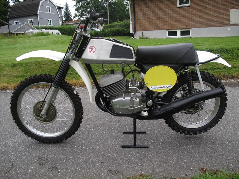 1973 CZ 380cc Type 981 Down Pipe Aluminium Tank