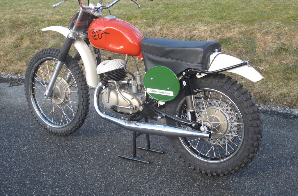 1966 CZ 250cc Type 968 Twin Pipe Magnesium Engine