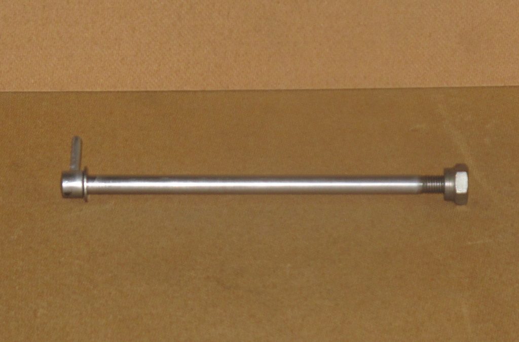Front Wheel Spindle 225 mm 1964-73